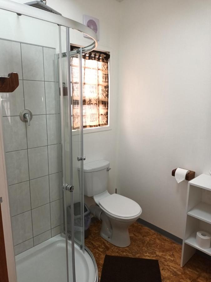 Chameleon Lodge Колчестър Екстериор снимка