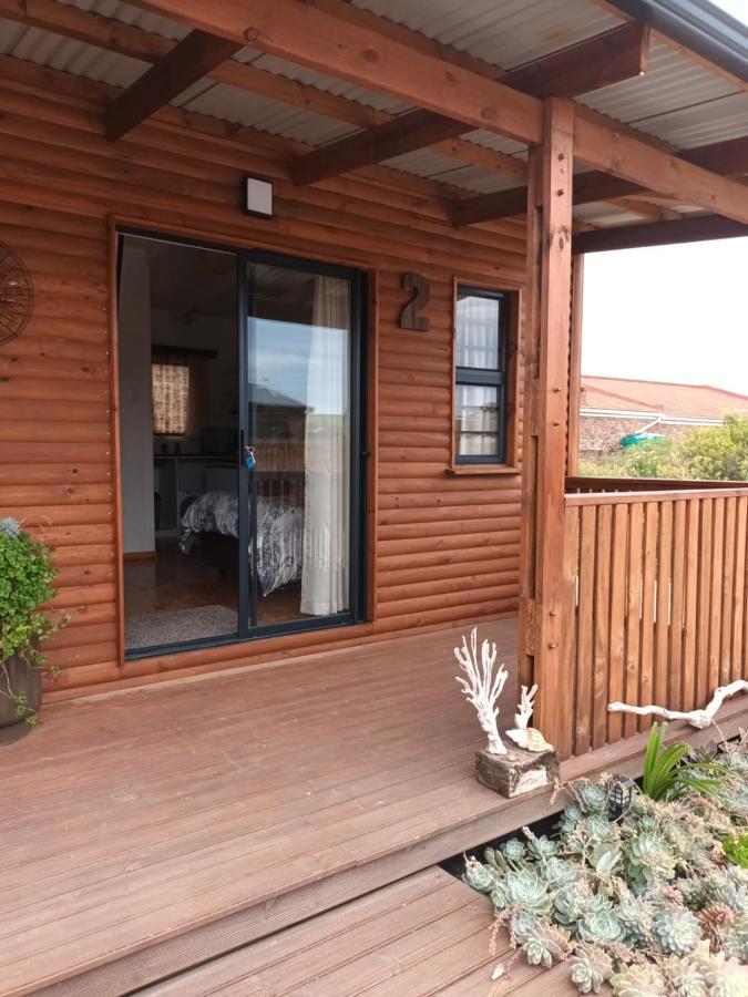 Chameleon Lodge Колчестър Екстериор снимка